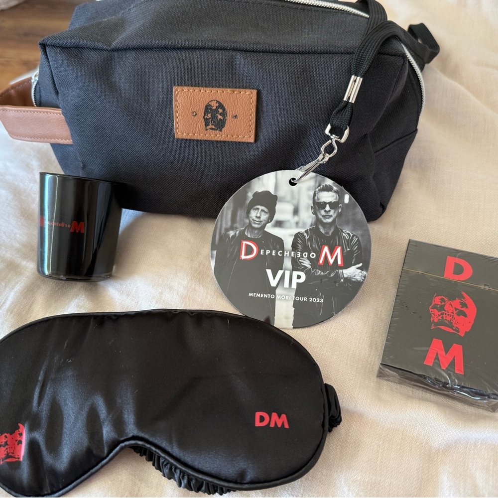 Depeche Mode VIP Memento Mori Tour Set